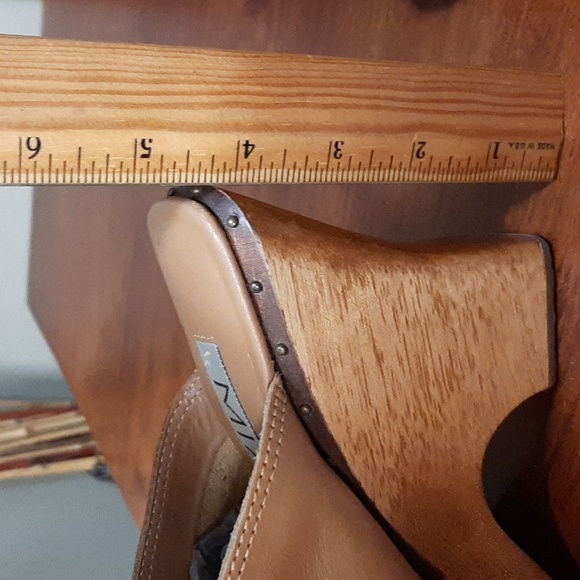 Brand New leather heeled mules/clogs - Picture 7 of 11